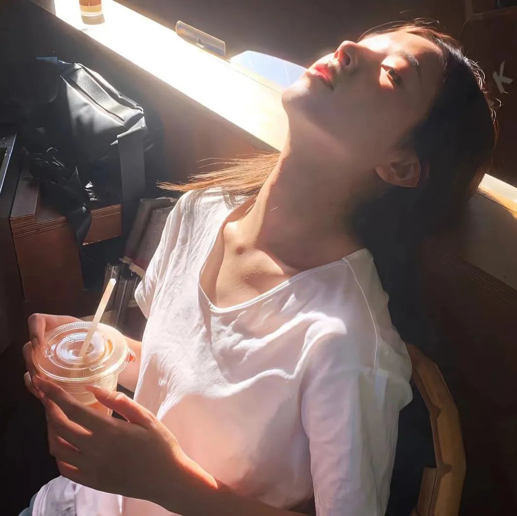 歌声中呼唤爱